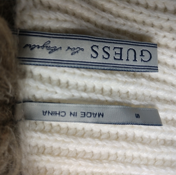 Guess sweater vest trimmed with faux fur - Picture 11 of 11